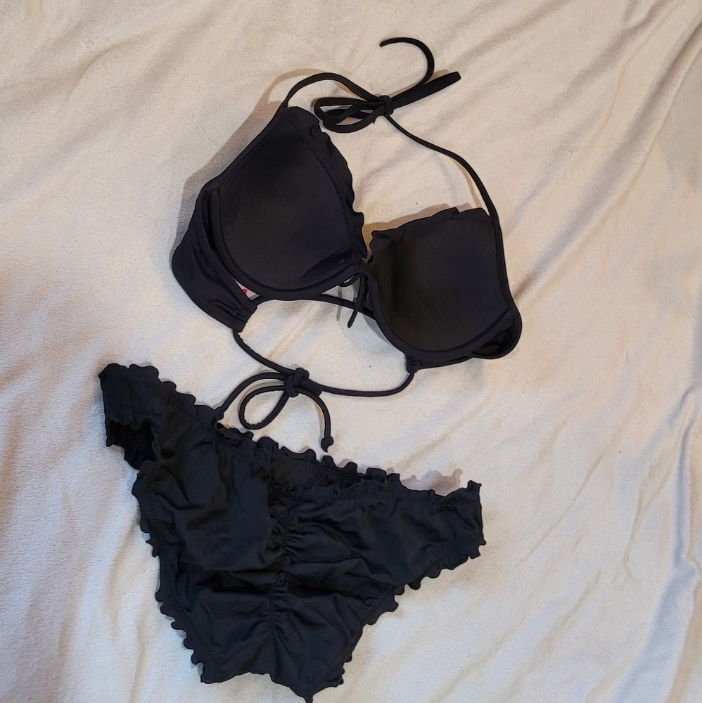 CUTE RARE VICTORIAS SECRET BLACK RUFFLE BIKINI SET - Picture 7 of 12